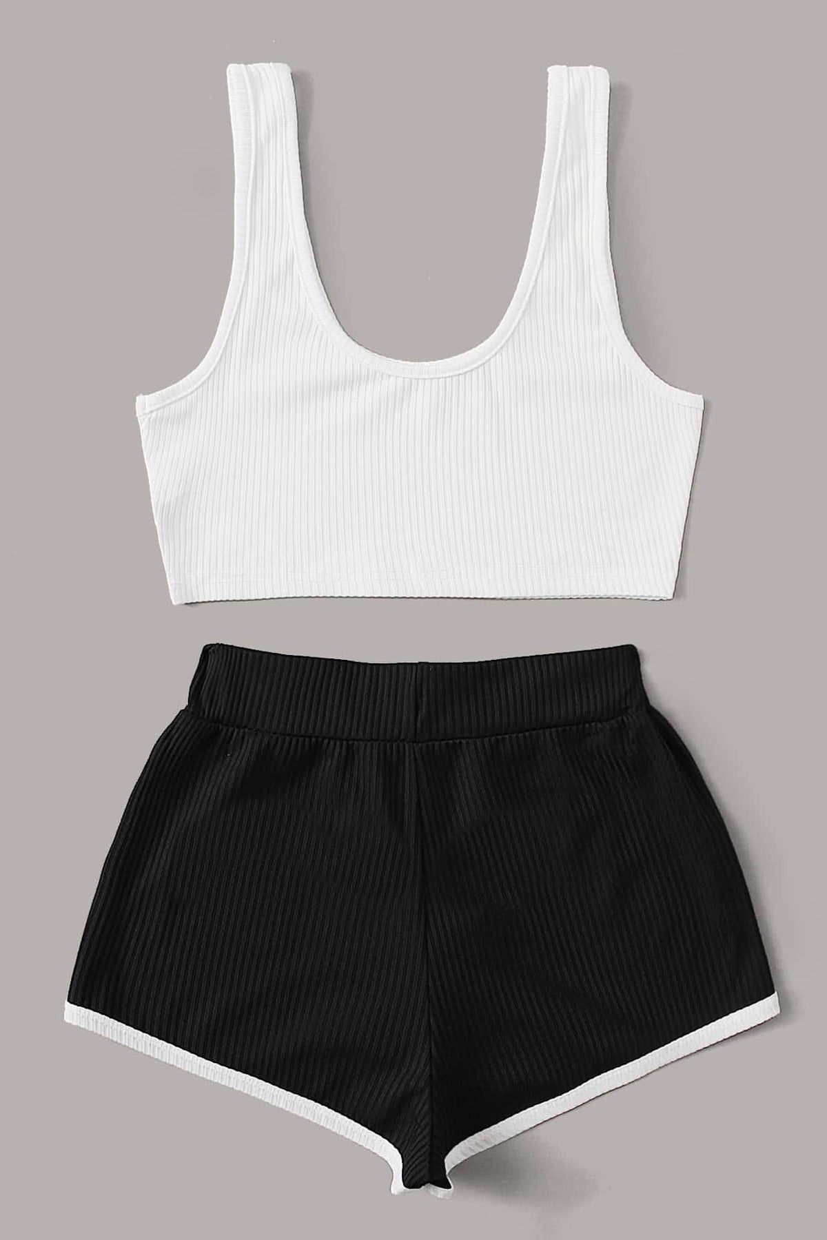 Kadın Siyah Şortlu Beyaz Croplu Gecelik Takımı