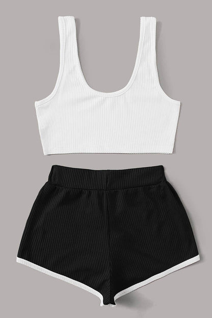 Kadın Siyah Şortlu Beyaz Croplu Gecelik Takımı