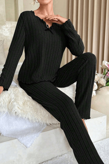 Kadın Siyah Uzun Kollu Fiyonklu Yuvarlak Yaka Mevsimlik Pijama Takımı