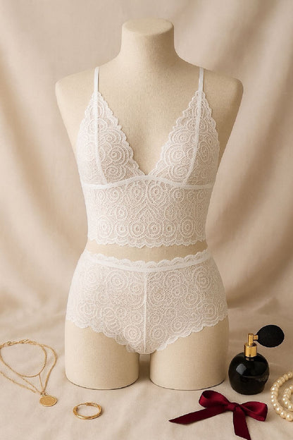 Kadın Bordo Dantel Bralet Şort Takımı – Asil ve Sofistike İç Giyim