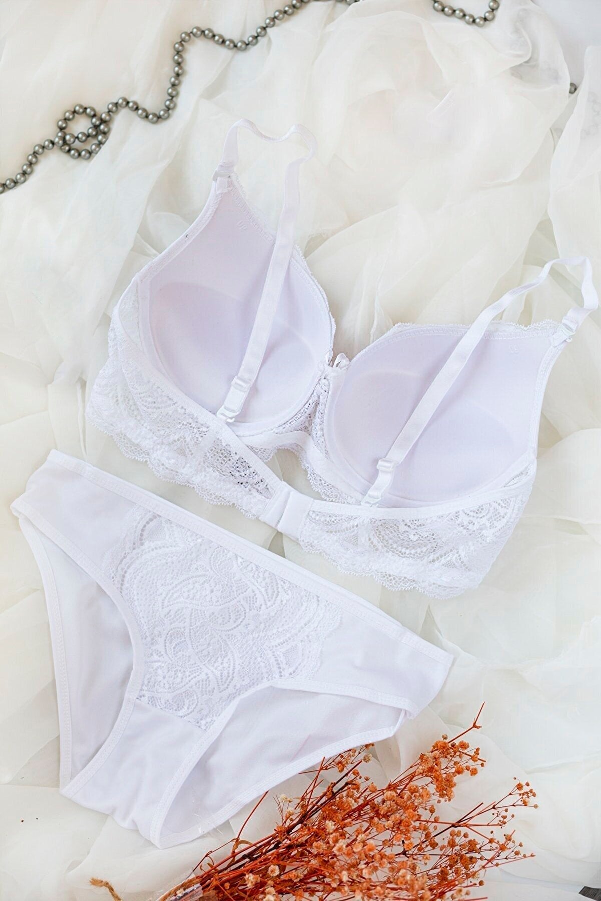 Kadın Beyaz Dolgulu Dantel Sütyen Ve Külot Takım