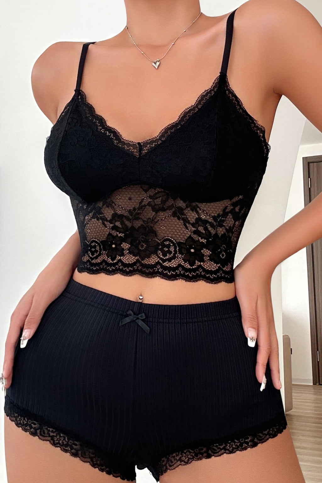 Kadın Kaşkorse Şortlu Dantelli Gecelik Takımı