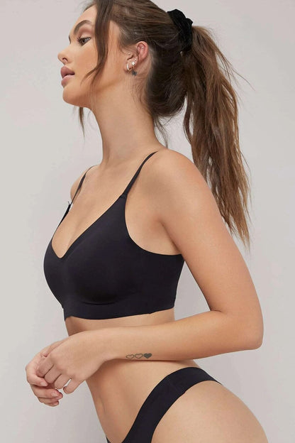 Kadın Siyah Şık Büstiyerli Sütyen Takımı