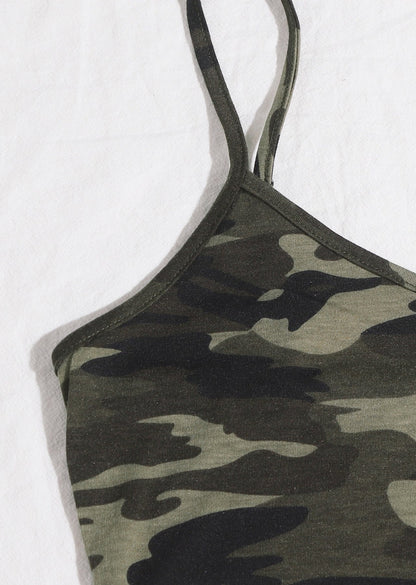 Kadın Kamuflaj Desenli Askılı Crop Top ve Şortlu Gecelik Takım