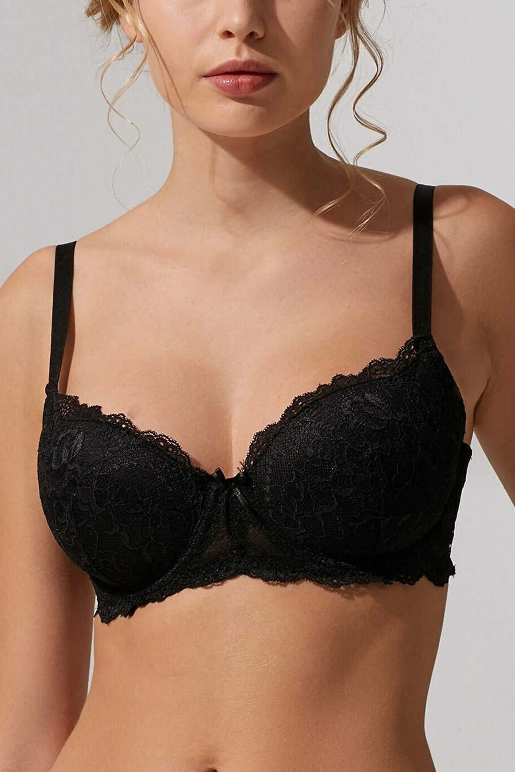 Kadın Siyah Dantel Dolgulu Sütyen Külot Takımı