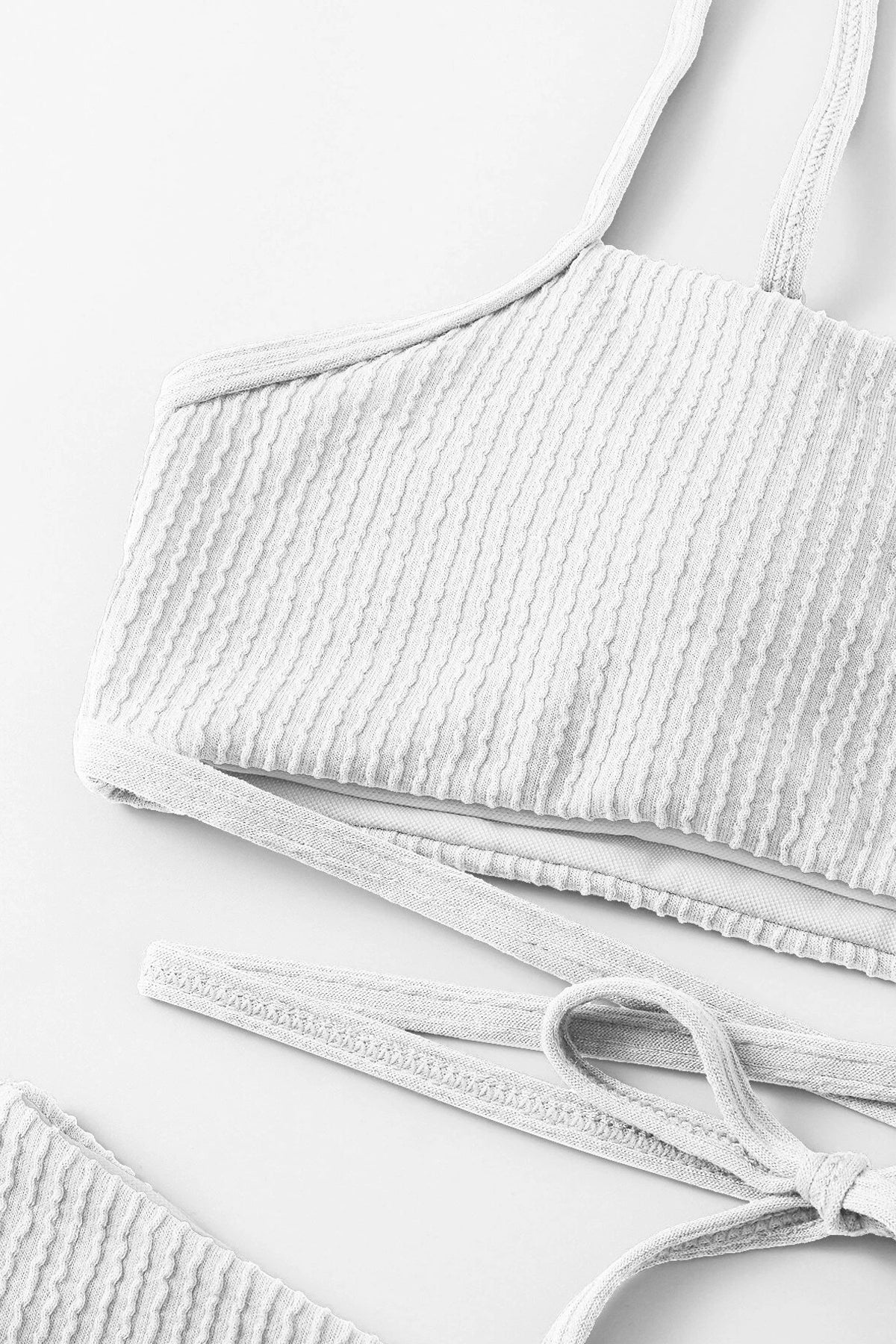 Kadın Beyaz Çapraz Bağlama Detaylı Yüksek Bel Bikini Takımı
