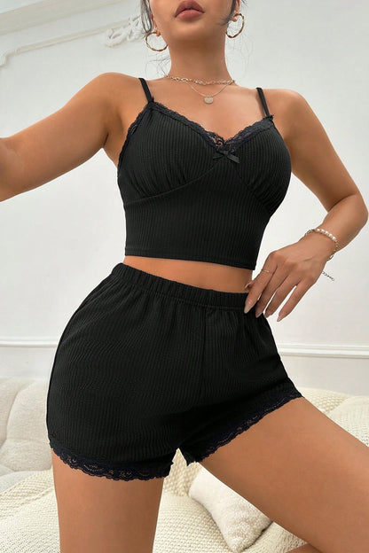 Kadın Siyah Alt ve Üst Dantel Detaylı Fiyonklu Şortlu Gecelik Takımı