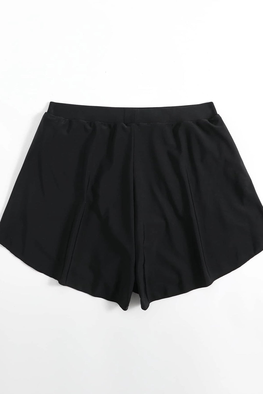 Kadın Siyah Yırtmaçlı Etek Görünümlü Şık Deniz Şortu