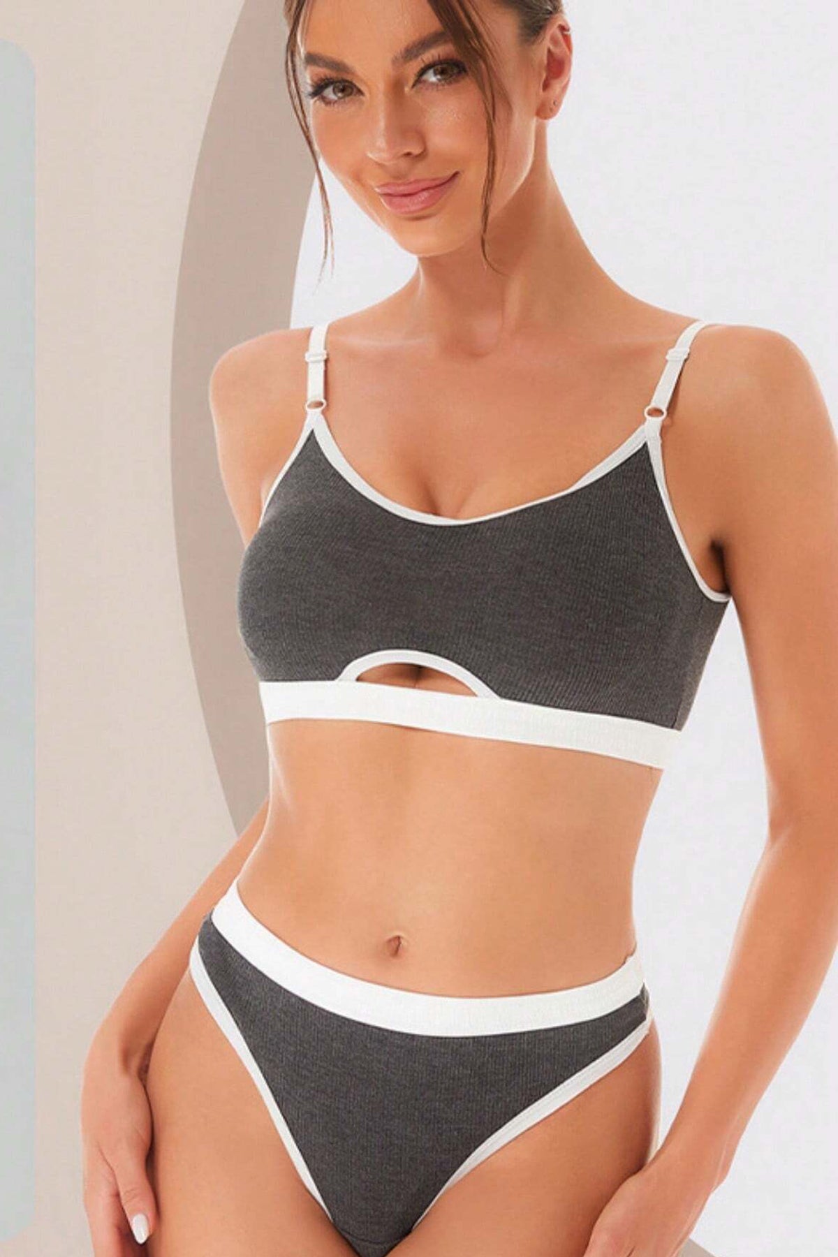 Kadın Gri Antrasit Kaşkorse ve Beyaz Lastikli Cut-Out Tanga Külotlu Takım