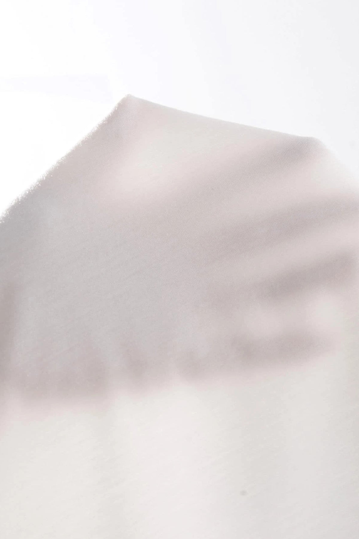 Kadın Beyaz Göbek Dekolteli Crop Top Bluz