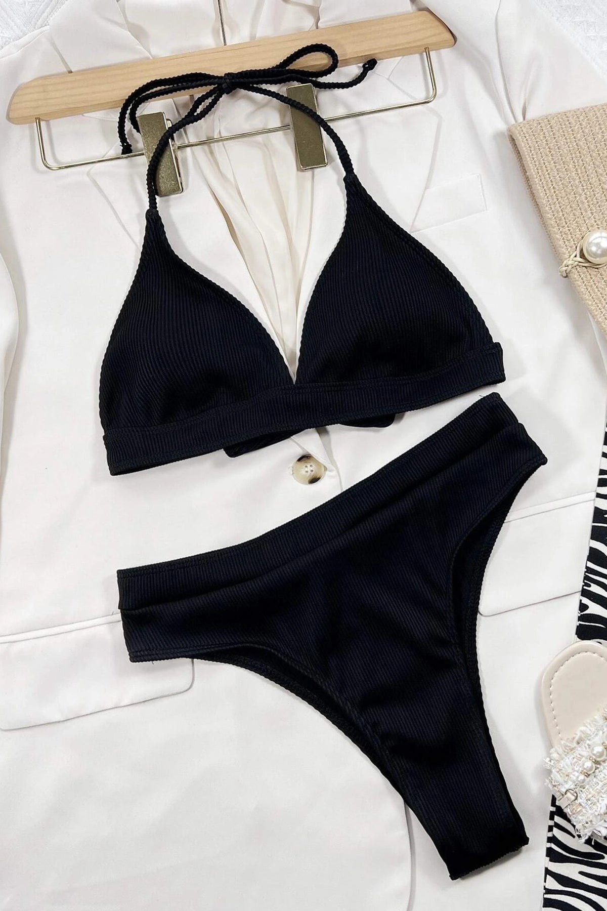 Kadın Siyah Boyundan Ve Belden Bağlamalı Yüksek Bel Bikini Takımı