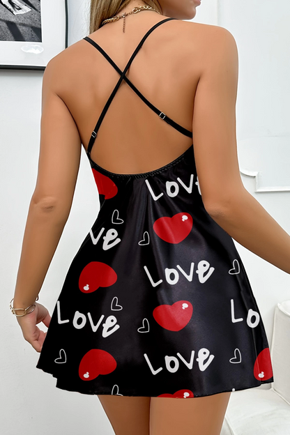 Aşk Temalı Kalp Desenli Siyah Saten Gecelik