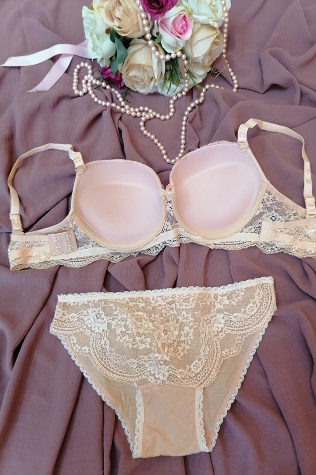 Kadın Somon Rengi Dolgulu Dantel Sütyen Ve Külot Takım