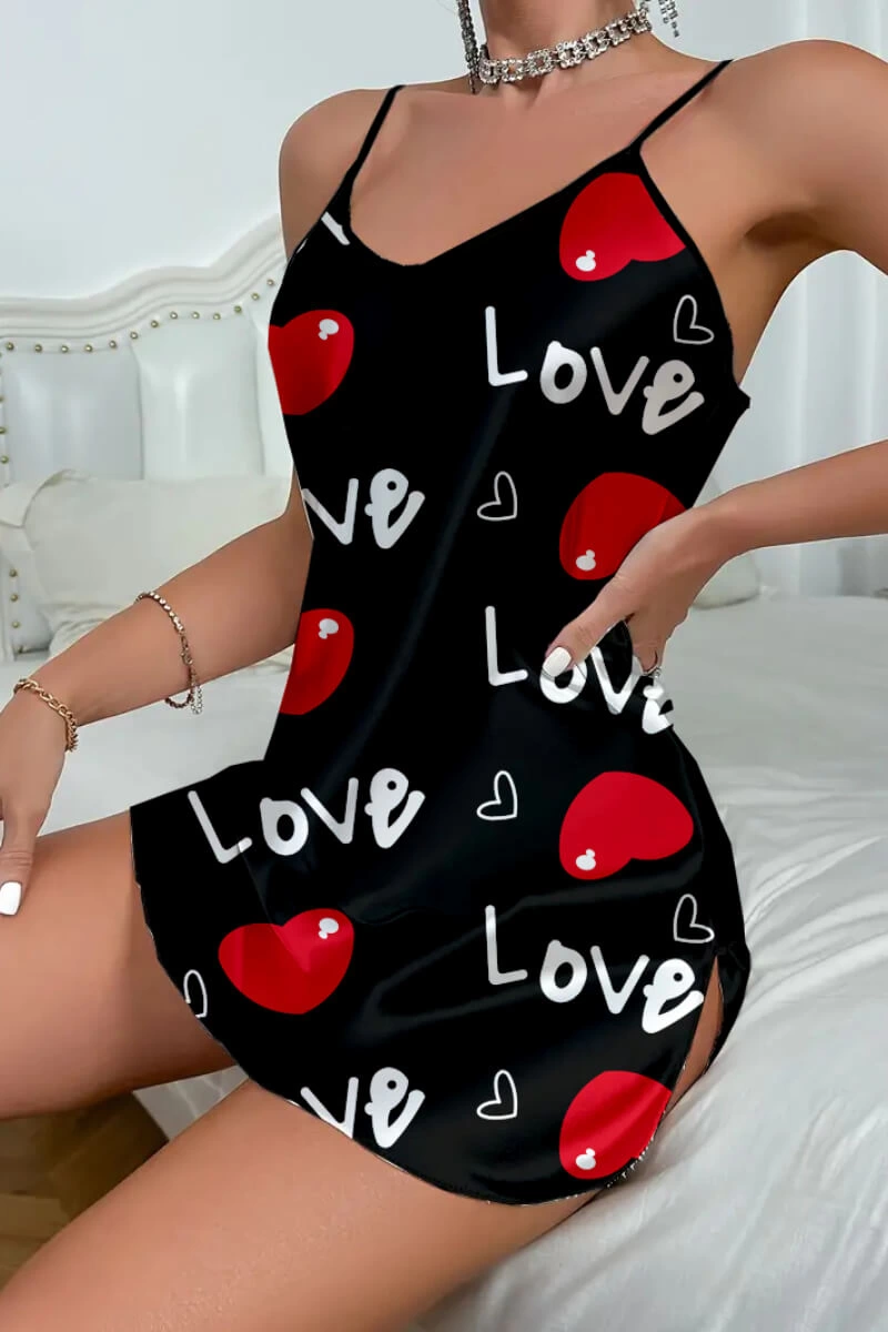 Love Desenli Siyah Saten Gecelik